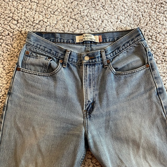 Levi Jeans - Picture 2 of 3